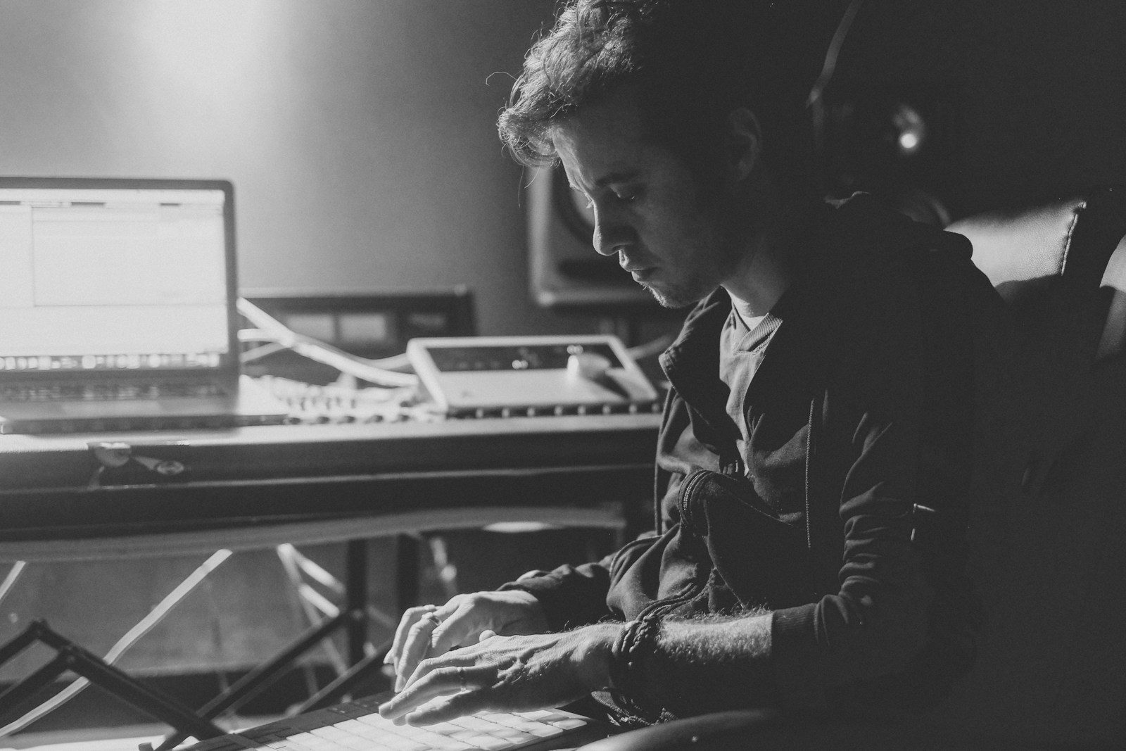 Robert Pattinson Registers 14 Songs: Is a Debut Album Coming?