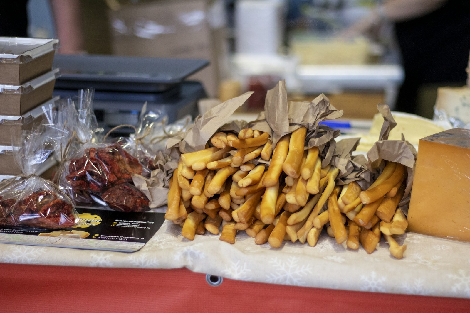 Russia Bans Sale of Bananas Under 14 cm: What You Need to Know - News