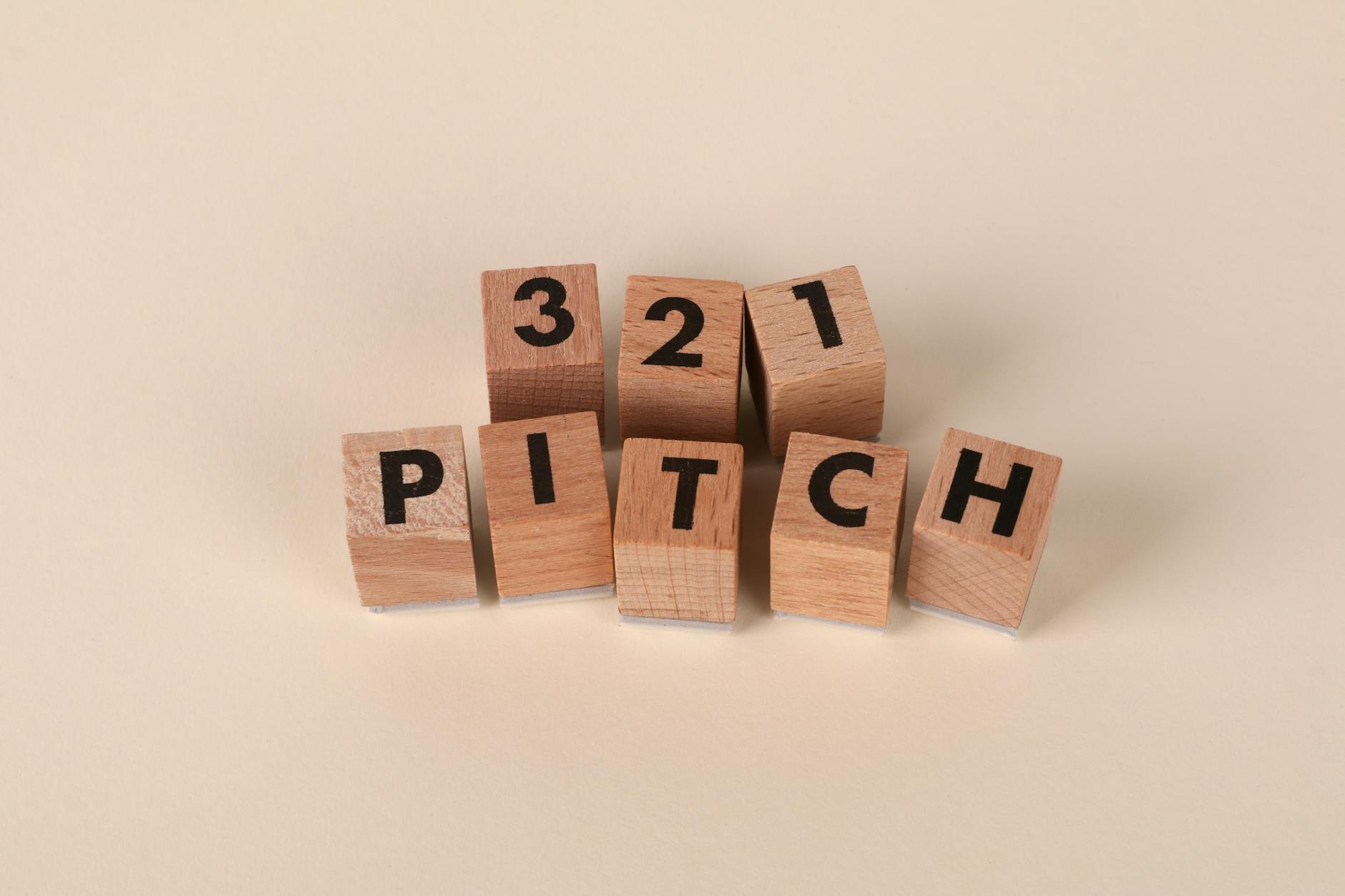 One in Three Russians Plans to Work During New Year's Holidays