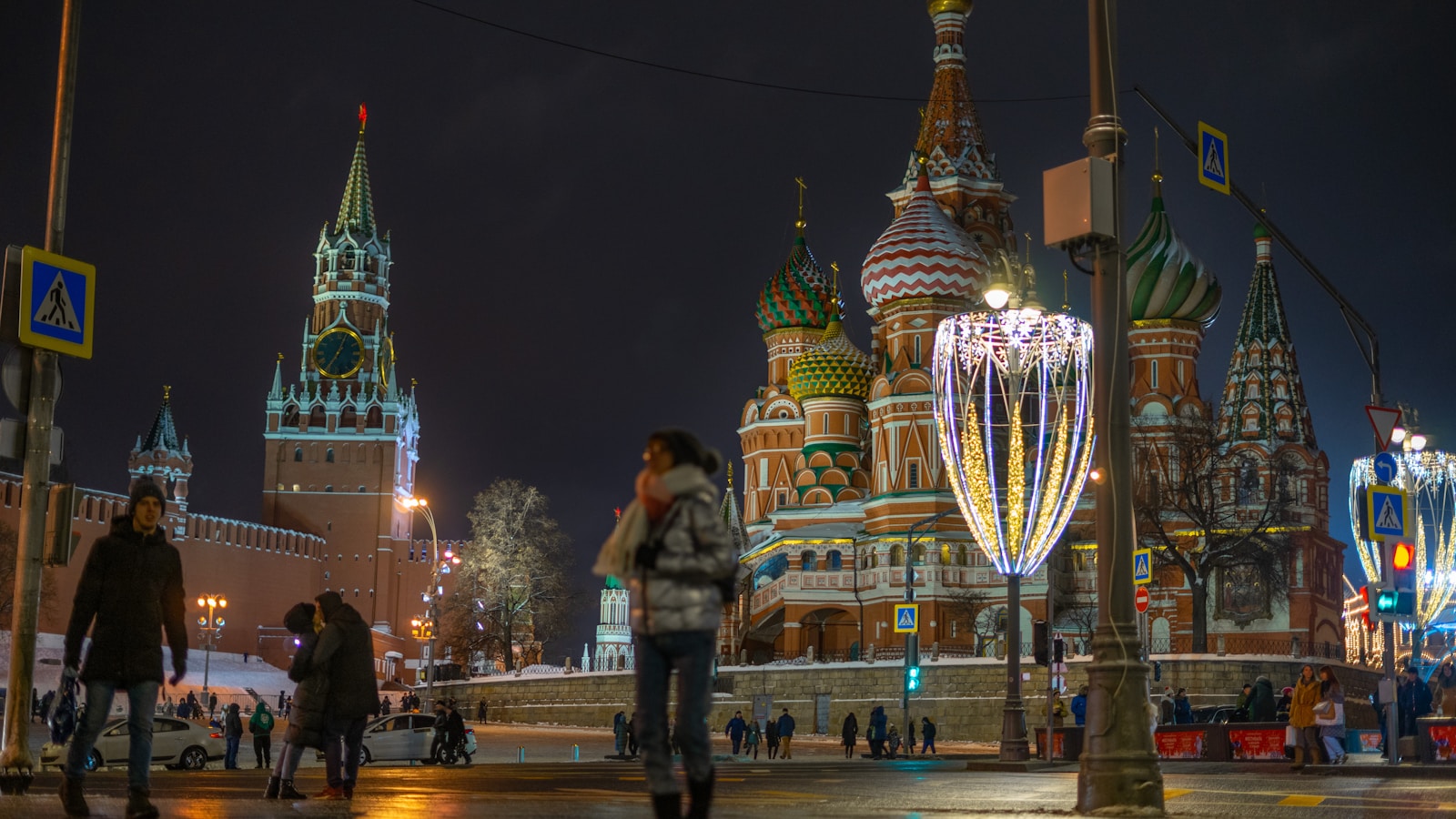 Russian Passport Drops to 50th Place in Global Rankings