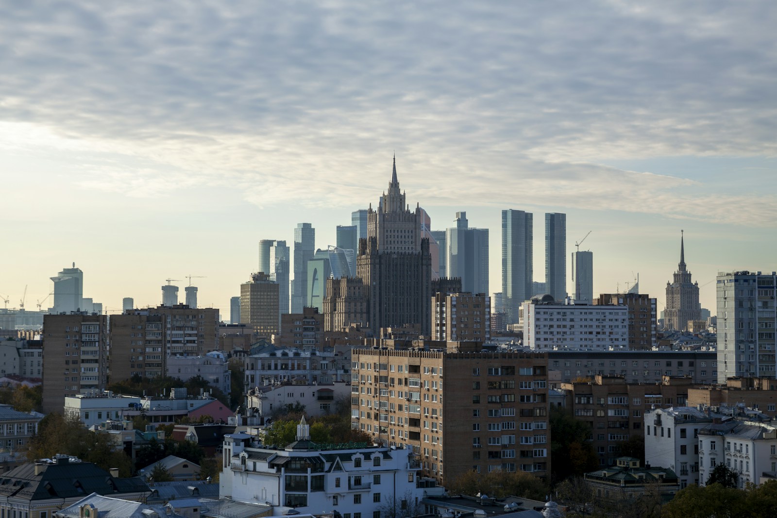 Russian Realtors See Income Surge in 2025: A Market Overview