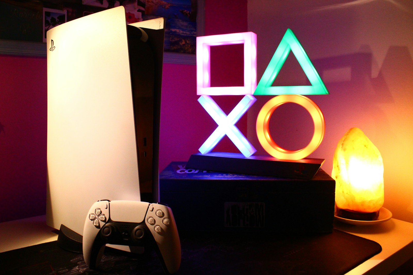 Saros vs Returnal: How Does the PS5 Exclusive Stack Up? - Game