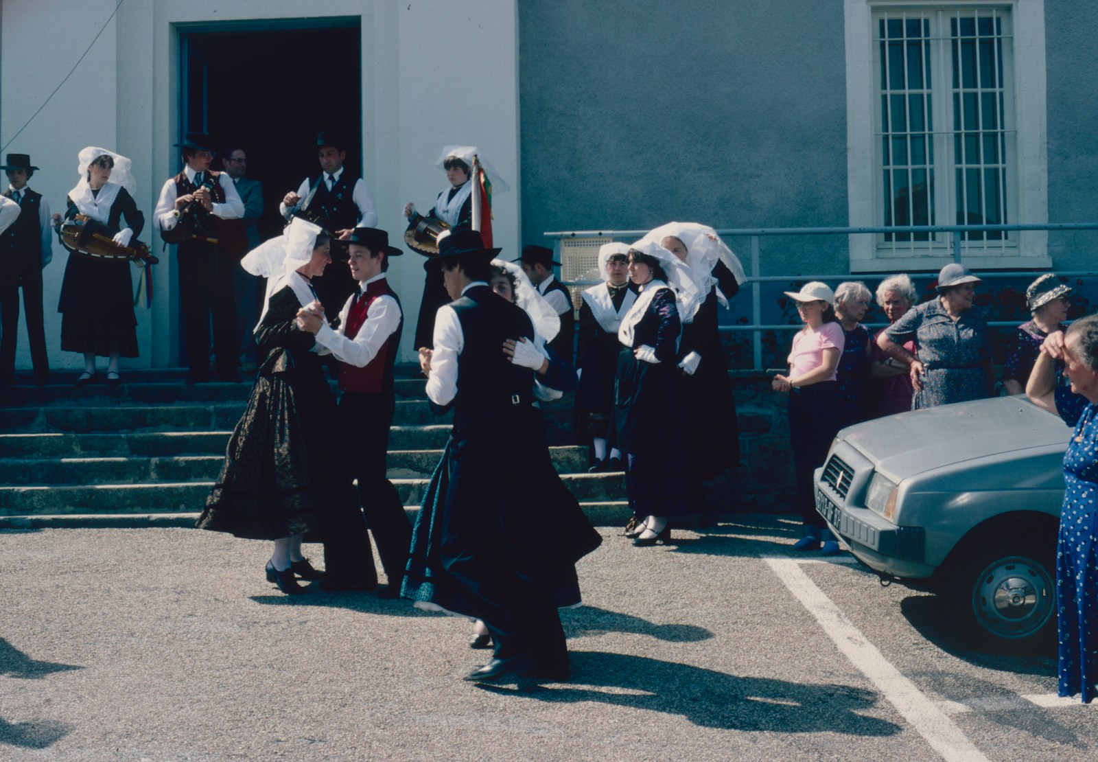 School Bells to Ring with Glinka, Tchaikovsky, and Borodin in March - Lifestyle