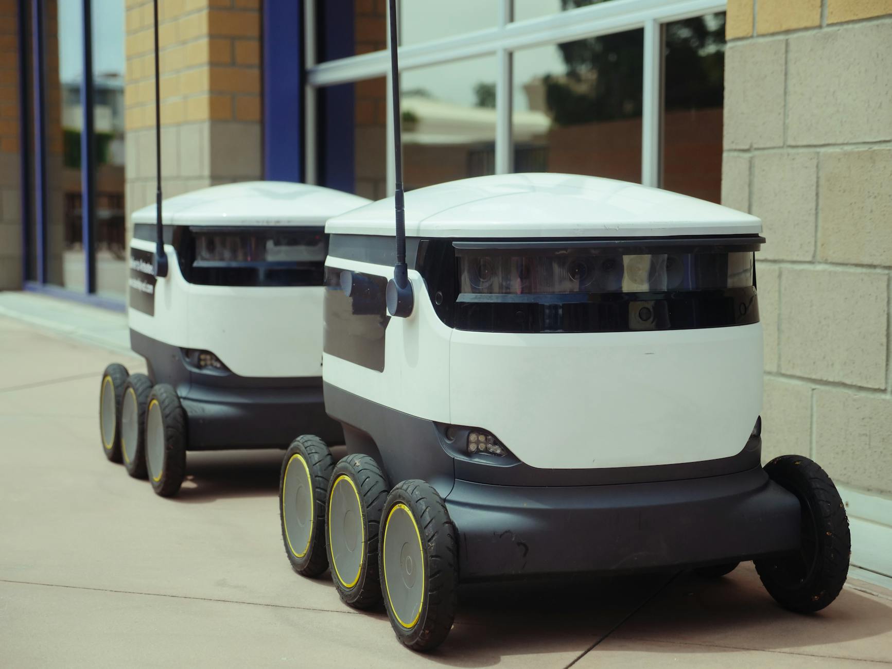 Sergio Sobyanin Envisions Robots Replacing Delivery Couriers