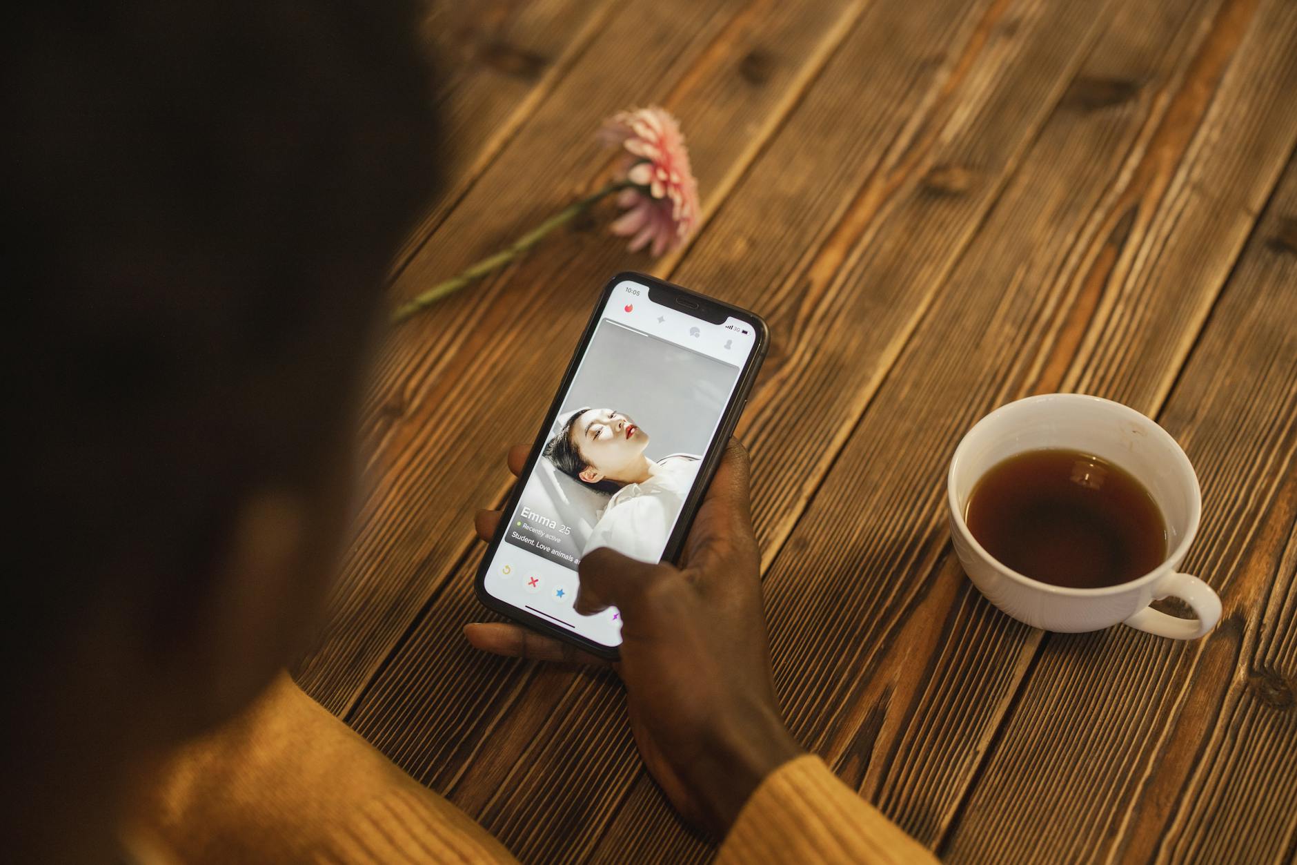 Spring Surge: Dating App Registrations in Russia Jump 20-23% - Adult