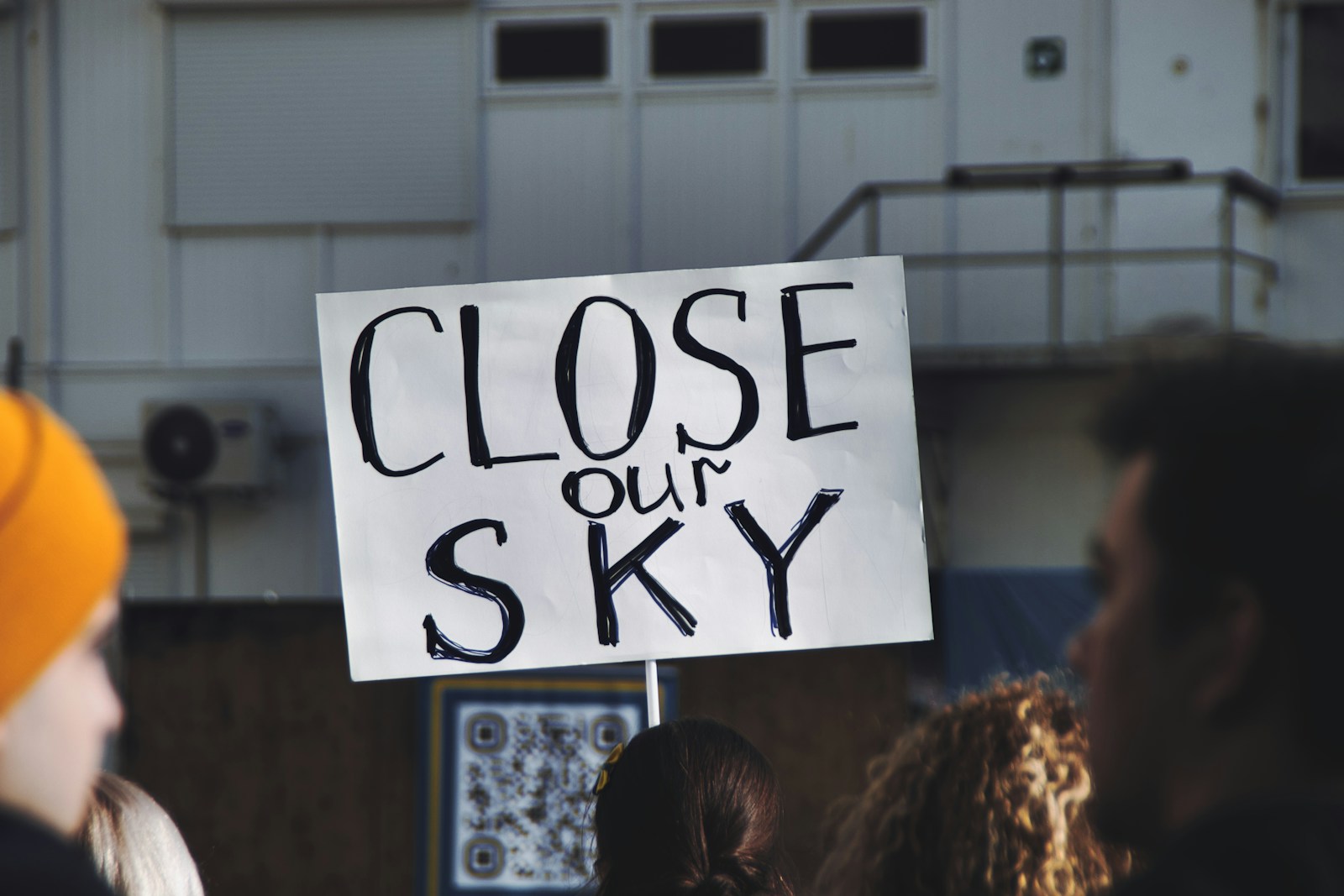 Star Wars Fans Protest Disney with Plane Banner Over Studio