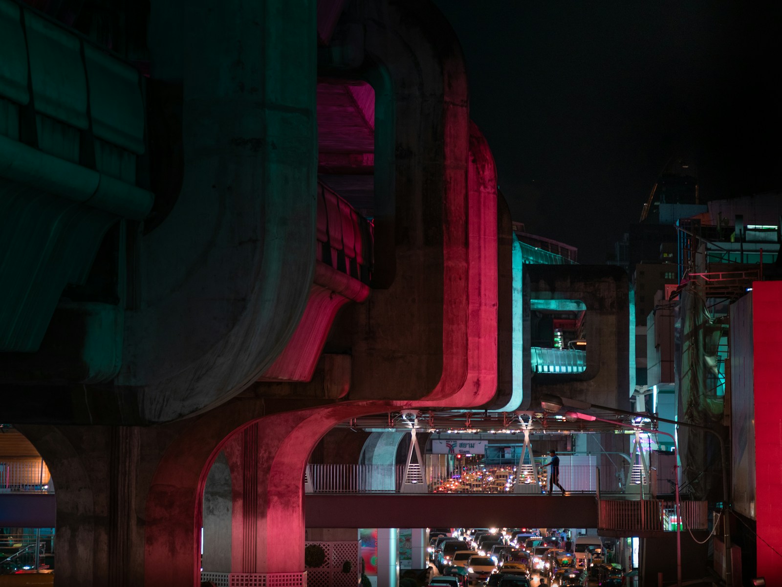 Surviving Your First 48 Hours in Cyberpunk 2077's Night City - Game