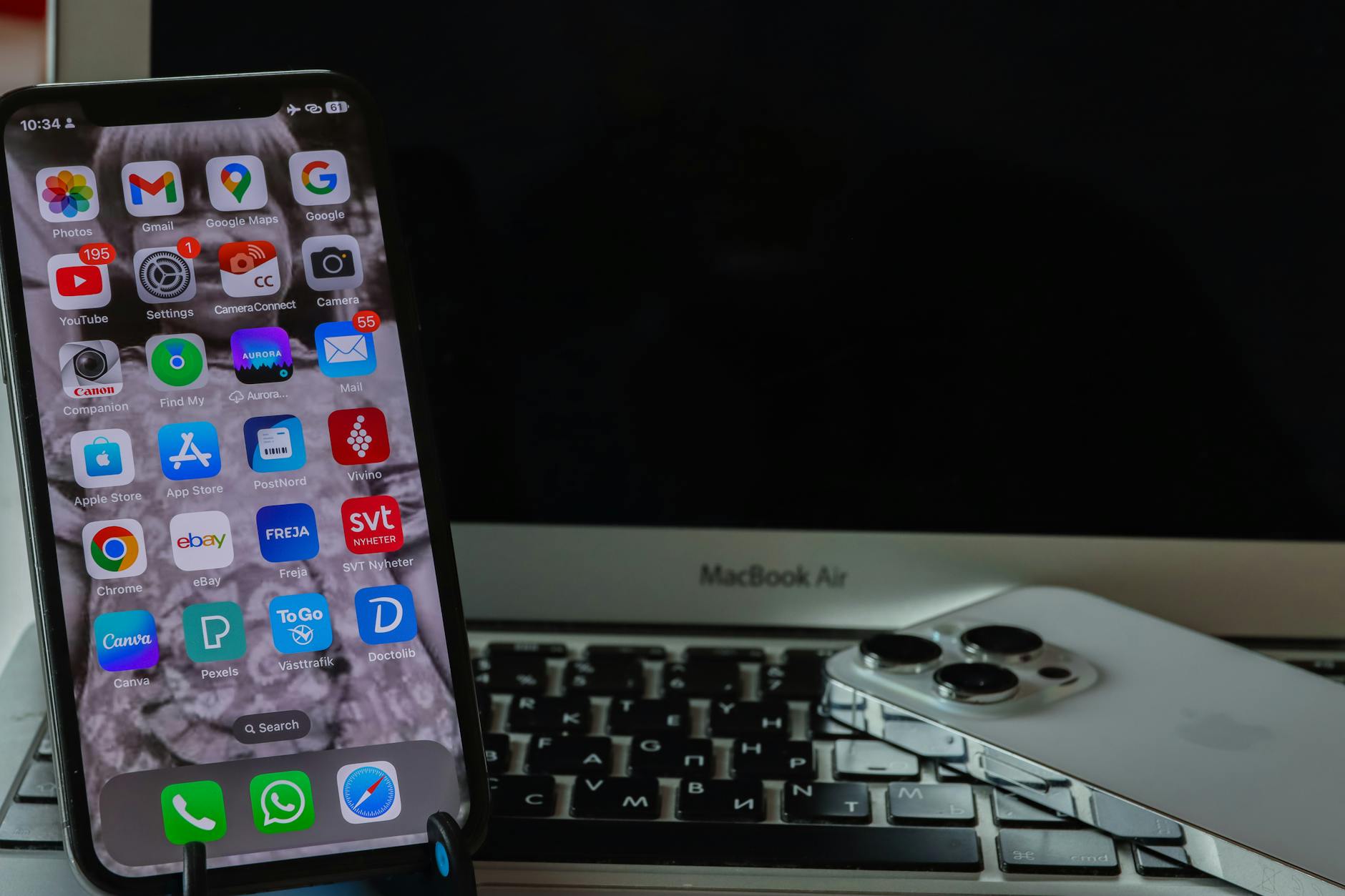 The Slimmest Apple Product Ever: Battery Life Breakdown!