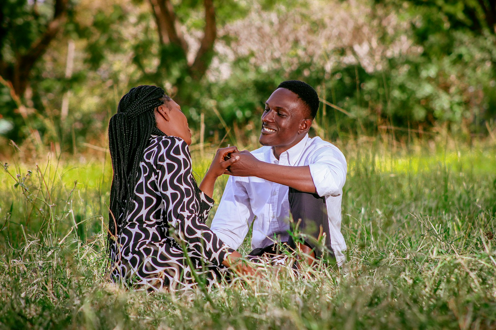 Top Romantic Scenes in Literature Revealed by Litres and Mamba