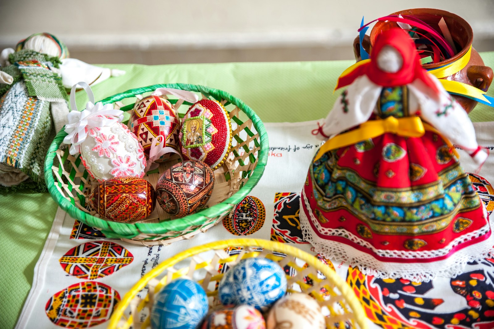 Unique Easter Hats Inspired by Kulich Hit Russian Stores - Lifestyle