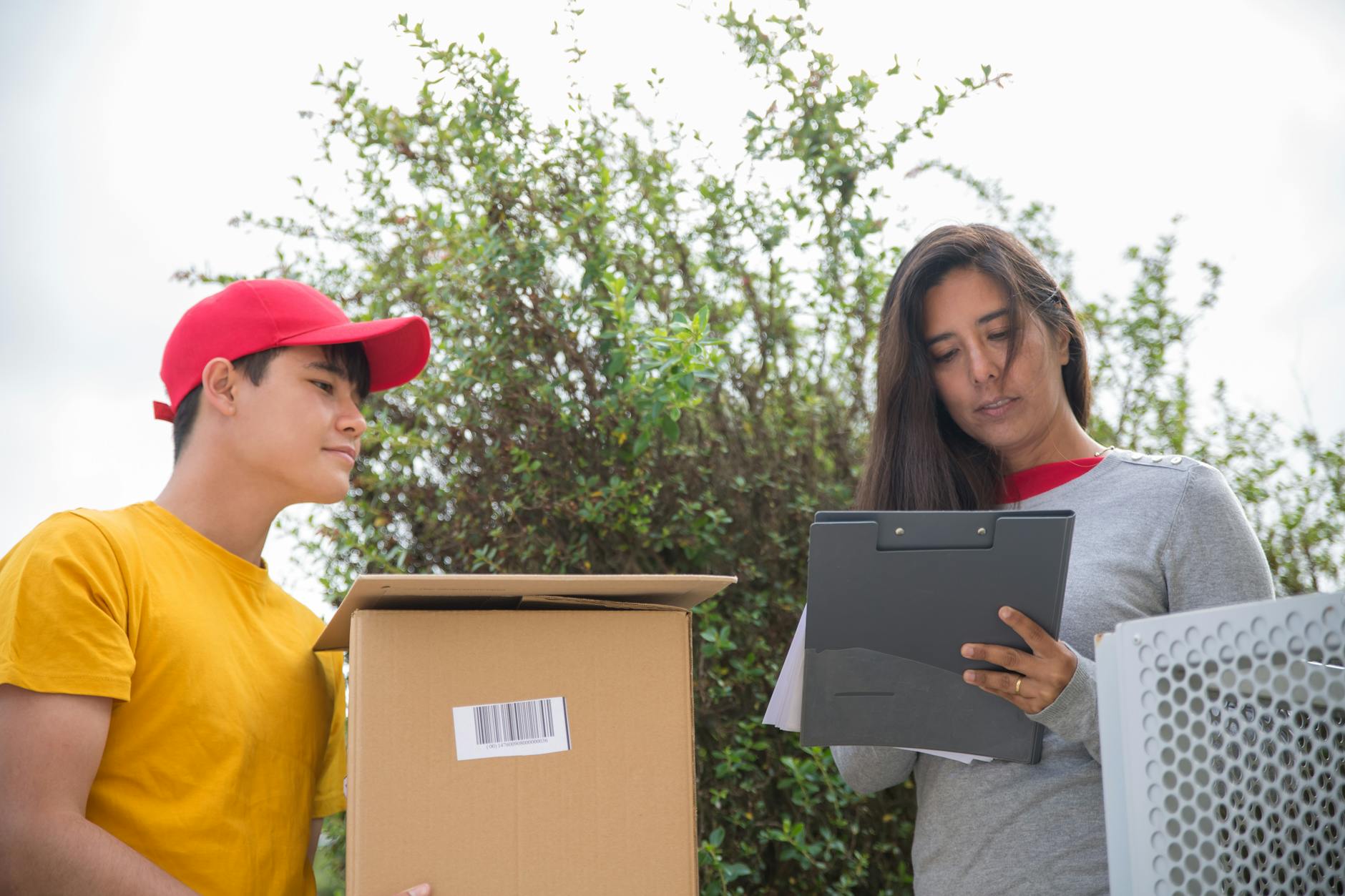 Wildberries Launches Its Own Express Delivery Service - News