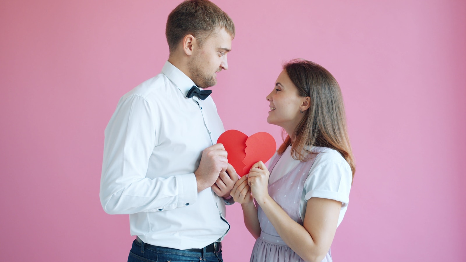 The Impact of Workplace Romances on Salaries and Careers