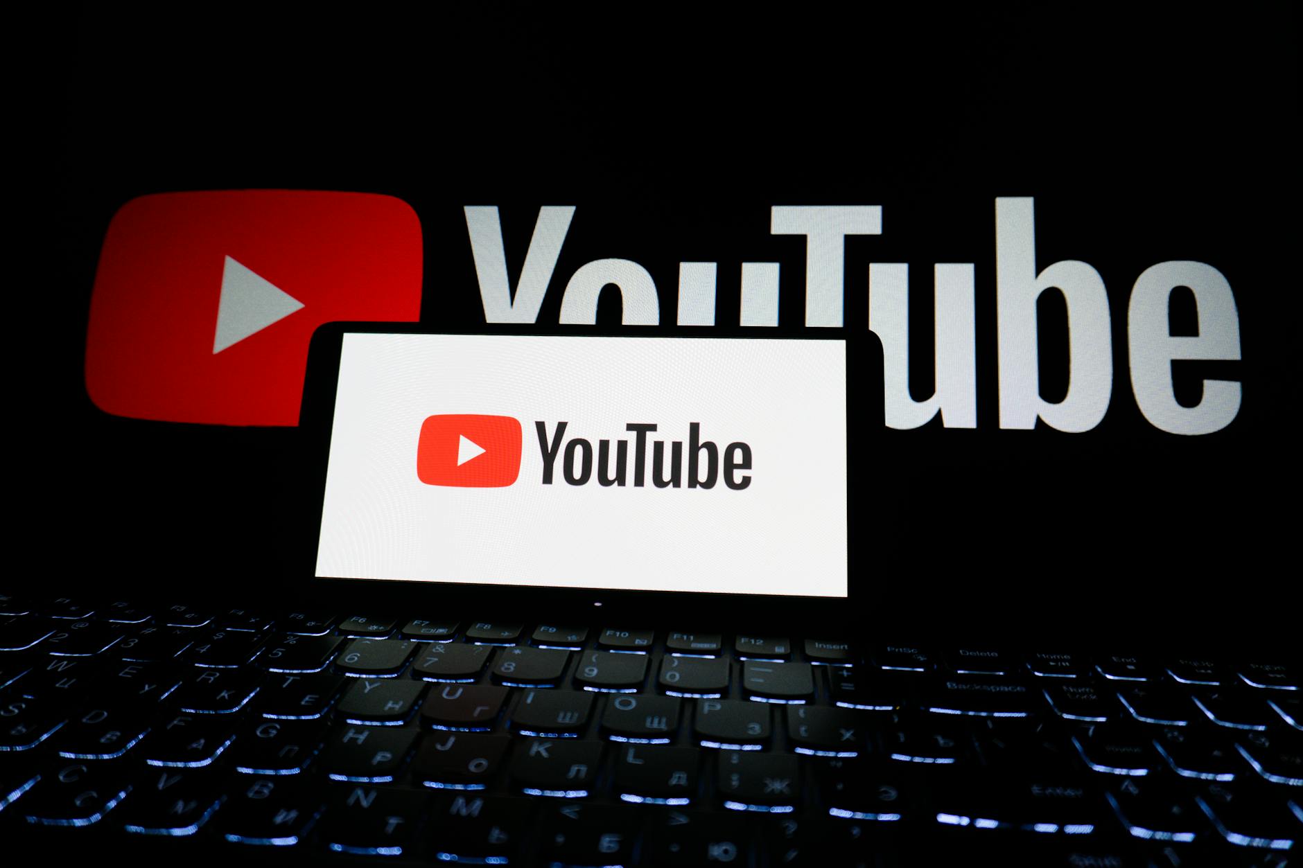 YouTube's First Video Becomes a Museum Exhibit in London - News